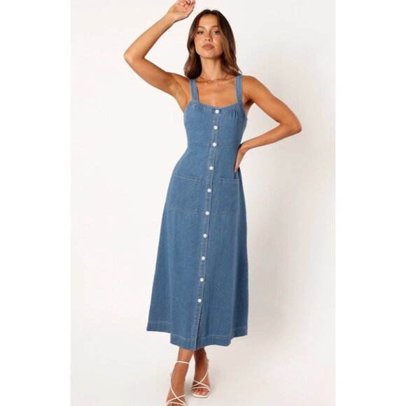 Petal & Pup Bettie Denim Button Front Midi Dress Blue 100% Cotton Pockets US - Picture 1 of 12